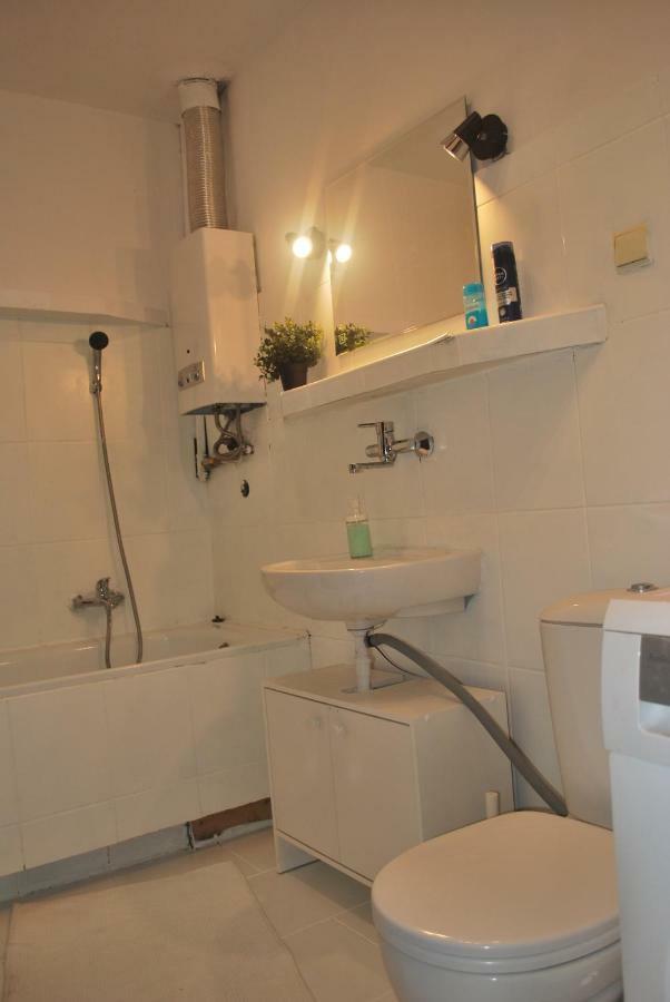 Pokoje W Cichym Mieszkaniu 50M Od Rynku Apartamento Wrocław Exterior foto